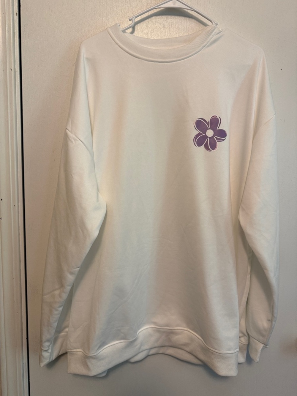 Unbranded White Crewneck Sweatshirt with Purple Flower